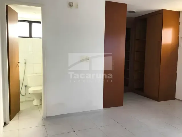 Apartamento 4 quartos e 1 banheiro, à venda, no bairro Boa Viagem em Recife