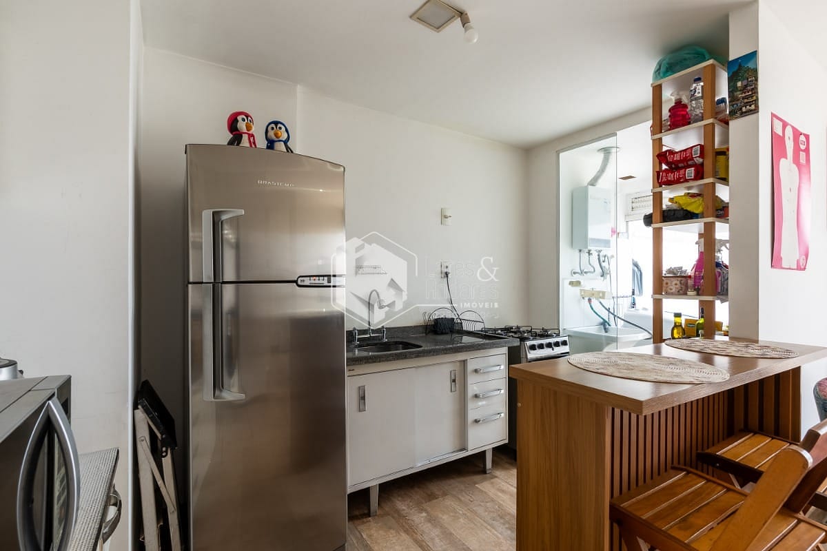 Apartamento à venda com 1 quarto, 62m² - Foto 32