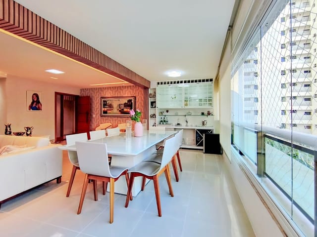 Apartamento com 166m² 3 quartos e 5 banheiros, à venda, no bairro Patamares em Salvador