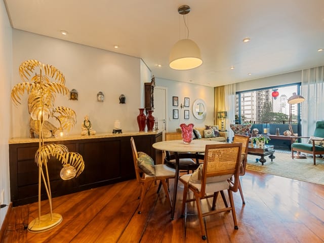 Foto do Apartamento - Apartamento tipo para venda em Moema com 4 quartos, sendo 3 suítes, 141m² | Lares e Andares Imóveis