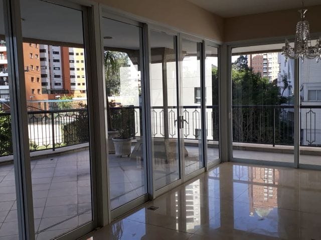 Apartamento com 455m² 4 quartos e 6 banheiros, para alugar, no bairro Jardim Fonte do Morumbi em São Paulo