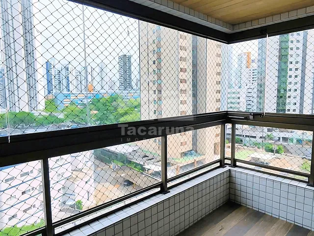 Apartamento à venda, no bairro Boa Viagem em Recife