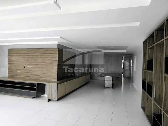 Apartamento à venda, no bairro Boa Viagem em Recife