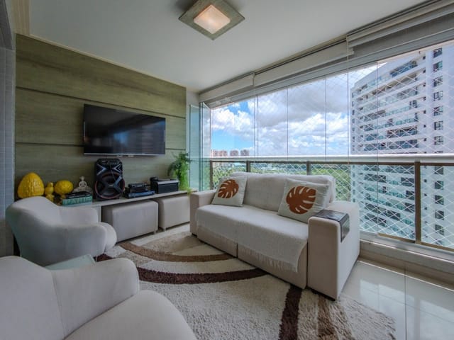 Apartamento com 196m² 4 quartos e 6 banheiros, à venda, no bairro Patamares em Salvador