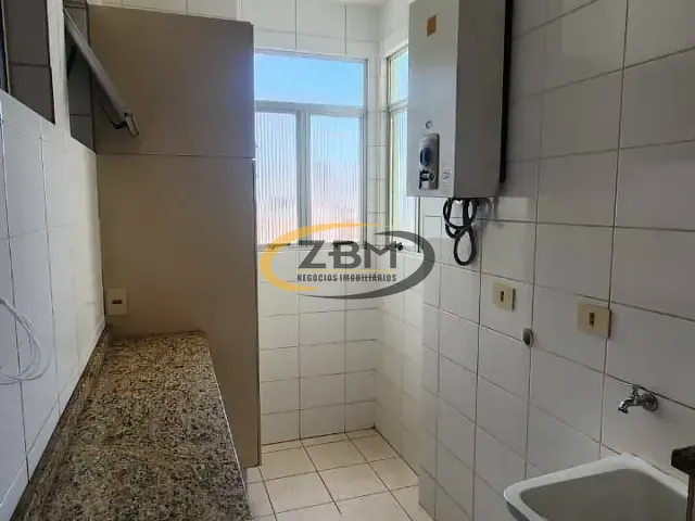 Apartamento com 138m² 3 quartos e 1 banheiro, à venda ou para alugar, no bairro Vitória em Londrina
