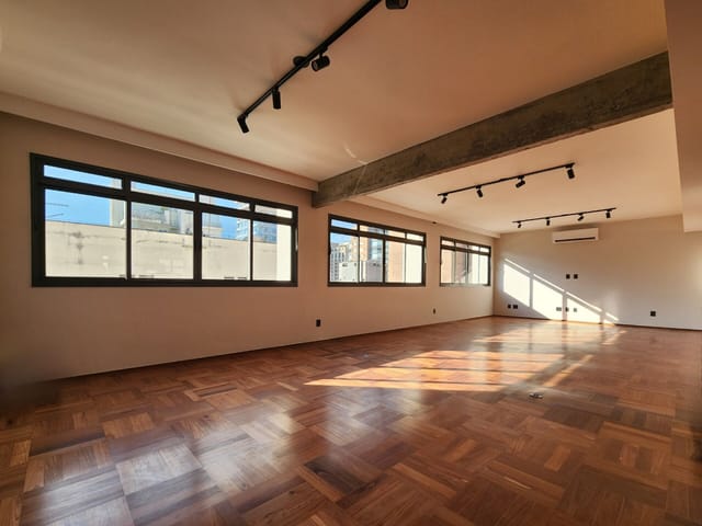 Foto do Apartamento - Apartamento tipo para venda em Jardim Paulista com 3 quartos, sendo 3 suítes, 185m² | Lares e Andares Imóveis