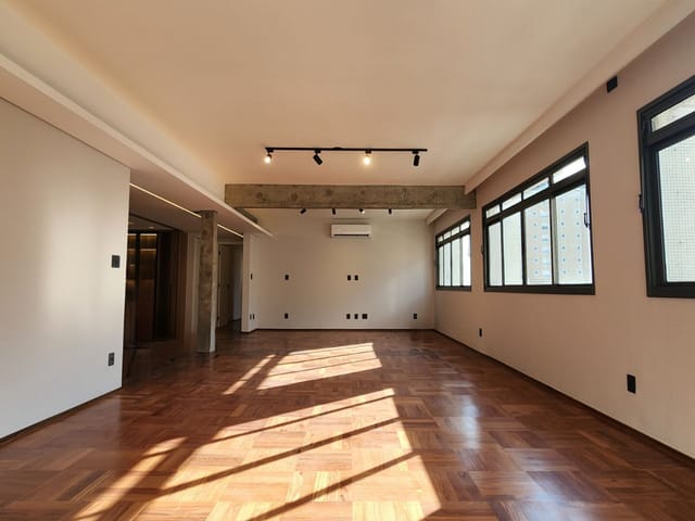 Foto do Apartamento - Apartamento tipo para venda em Jardim Paulista com 3 quartos, sendo 3 suítes, 185m² | Lares e Andares Imóveis