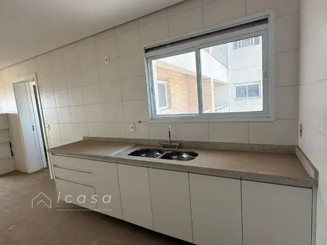 Apartamento com 245m² 4 quartos e 6 banheiros, à venda, no bairro Jardim Aquárius em São José dos Campos