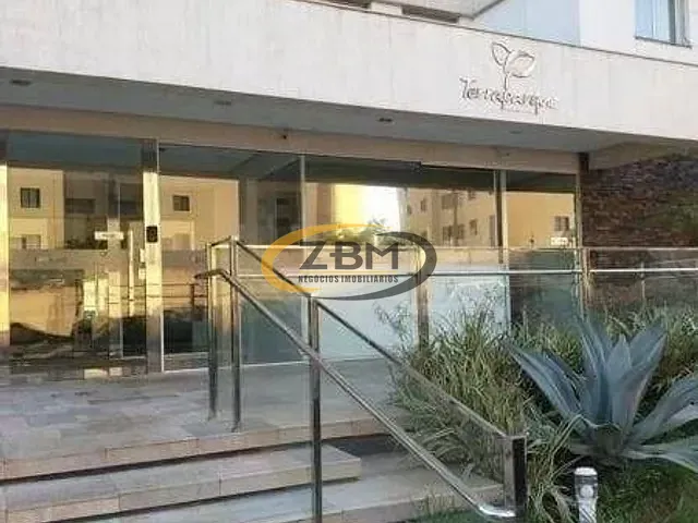 Apartamento com 85m² 3 quartos e 1 banheiro, para alugar, no bairro Champagnat em Londrina