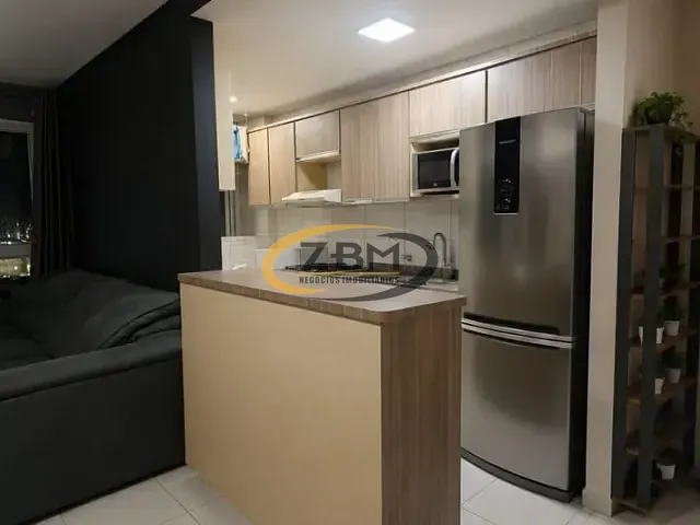 Apartamento com 85m² 3 quartos e 1 banheiro, para alugar, no bairro Champagnat em Londrina