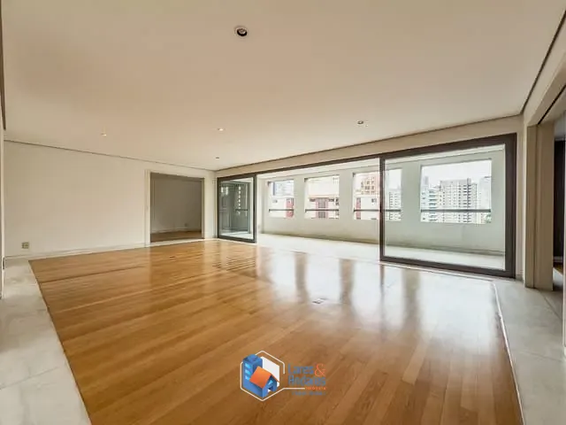 Apartamento com 277m² 4 quartos e 5 banheiros, à venda, no bairro Jardim Londrina em São Paulo