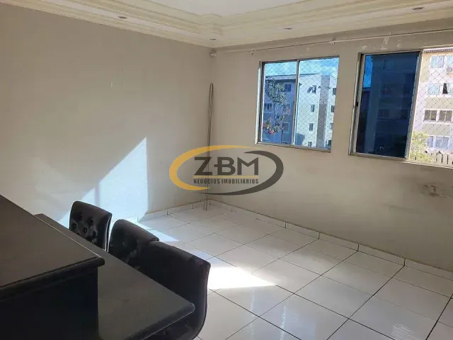Apartamento 3 quartos e 1 banheiro, à venda, no bairro Coliseu em Londrina