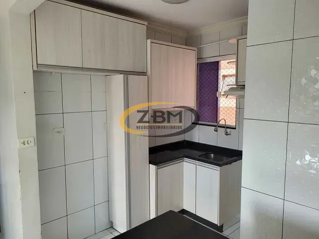 Apartamento 3 quartos e 1 banheiro, à venda, no bairro Coliseu em Londrina