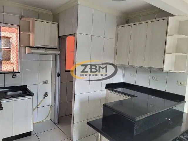 Apartamento 3 quartos e 1 banheiro, à venda, no bairro Coliseu em Londrina