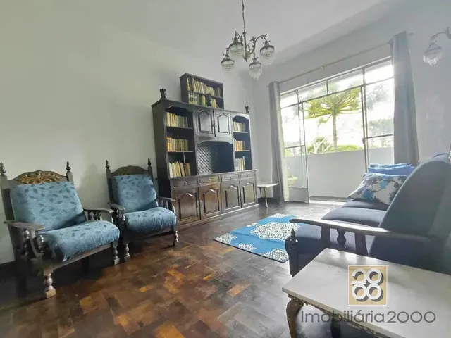 Apartamento 3 quartos e 1 banheiro, para alugar, no bairro Centro em Curitiba
