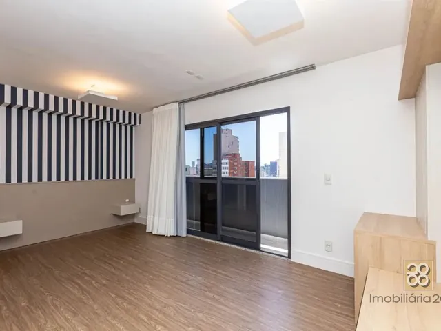 Apartamento 1 quarto e 1 banheiro, à venda, no bairro Centro em Curitiba