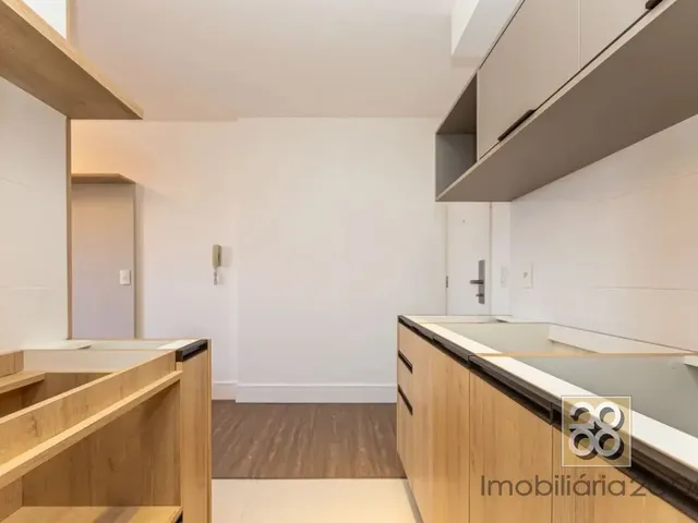 Apartamento 1 quarto e 1 banheiro, à venda, no bairro Centro em Curitiba