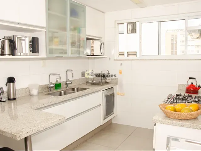 Apartamento 4 quartos e 2 banheiros, à venda, no bairro Higienópolis em São Paulo