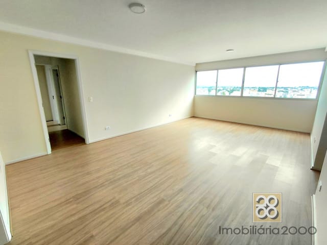 Apartamento 3 quartos e 2 banheiros, para alugar, no bairro Juvevê em Curitiba