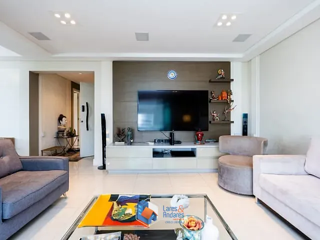Apartamento com 215m² 4 quartos e 5 banheiros, à venda, no bairro Aclimação em São Paulo
