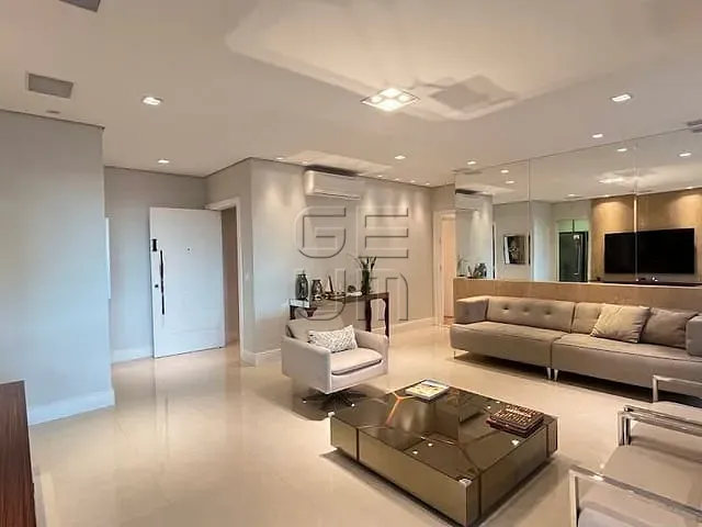 Apartamento com 332m² 3 quartos e 5 banheiros, à venda, no bairro Gleba Fazenda Palhano em Londrina