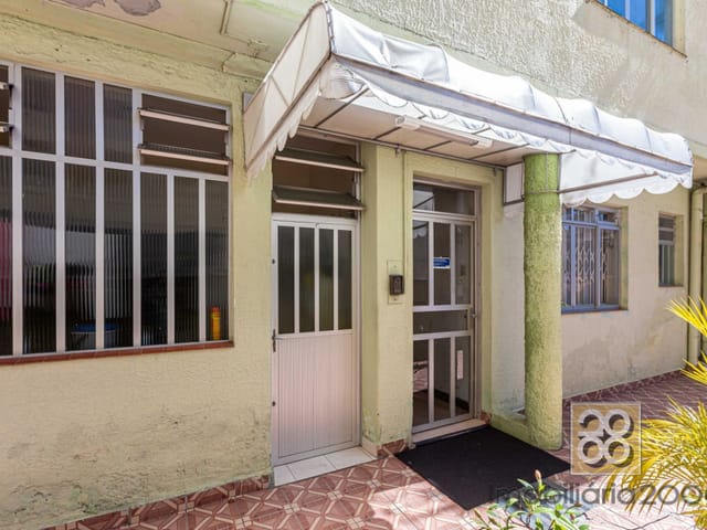 Apartamento 3 quartos e 2 banheiros, à venda, no bairro Centro em Curitiba