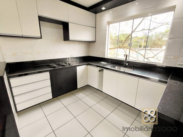 Apartamento 2 quartos e 1 banheiro, para alugar, no bairro Guatupe em São José Dos Pinhais
