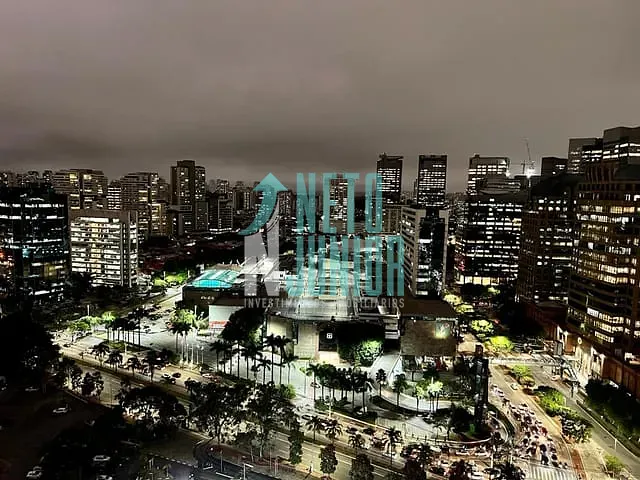 Apartamento 1 quarto e 2 banheiros, à venda, no bairro Vila Olímpia em São Paulo