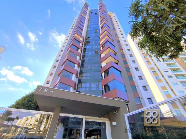 Apartamento 3 quartos e 3 banheiros, à venda, no bairro Água Verde em Curitiba