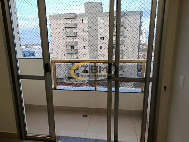 Apartamento 3 quartos e 2 banheiros, à venda, no bairro Centro em Londrina