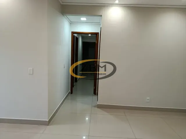 Apartamento 3 quartos e 2 banheiros, à venda, no bairro Centro em Londrina