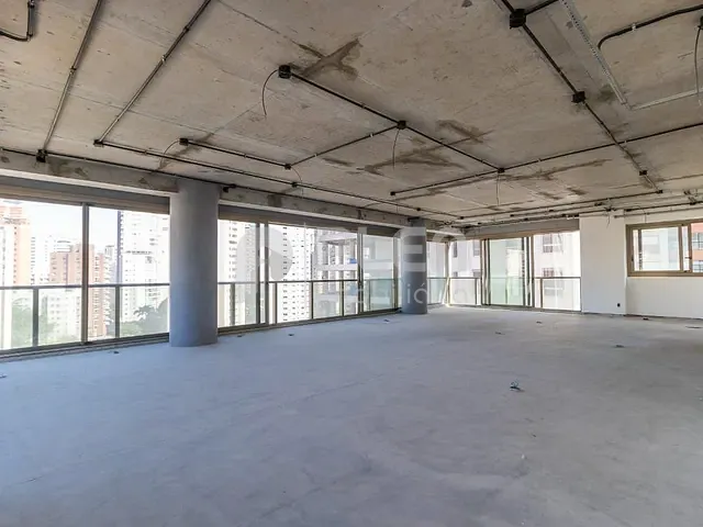 Apartamento 3 quartos e 6 banheiros, à venda, no bairro Vila Nova Conceição em São Paulo