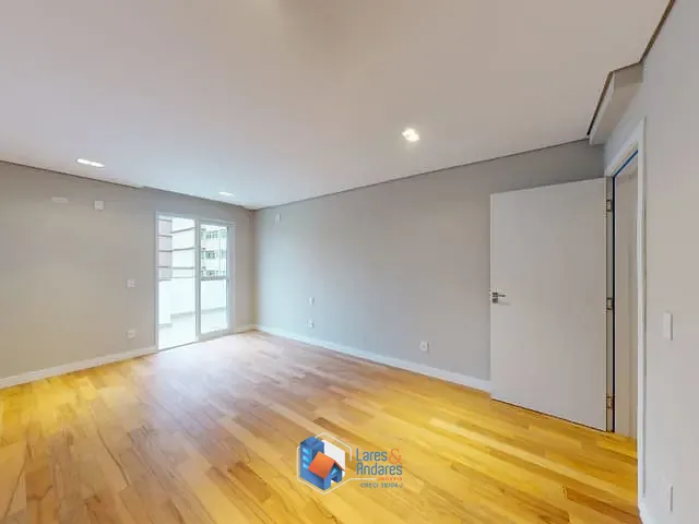 Apartamento com 295m² 1 quarto e 4 banheiros, à venda, no bairro Higienópolis em São Paulo