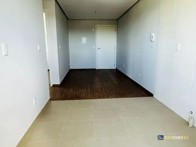 Apartamento 2 quartos e 1 banheiro, à venda, no bairro Nossa Senhora das Graças em Caxias do Sul