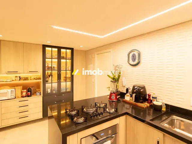Apartamento com 137m² 3 quartos e 3 banheiros, à venda, no bairro Cambuí em Campinas