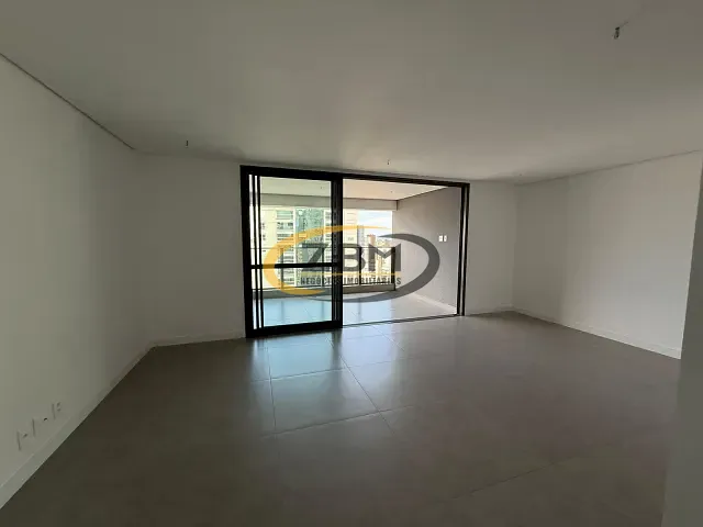 Apartamento com 263m² 3 quartos e 5 banheiros, à venda, no bairro Santa Rosa em Londrina
