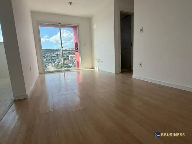 Apartamento 2 quartos e 1 banheiro, à venda, no bairro Esplanada em Caxias do Sul