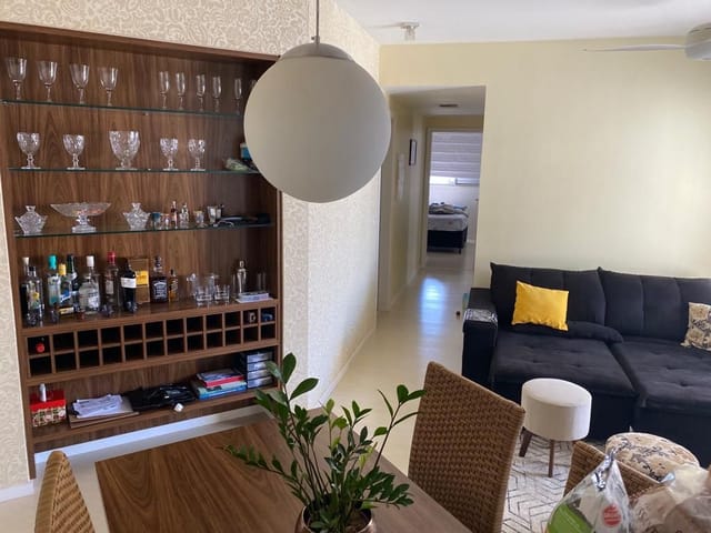 Apartamento com 105m² 3 quartos e 2 banheiros, à venda, no bairro Residencial do Lago em Londrina