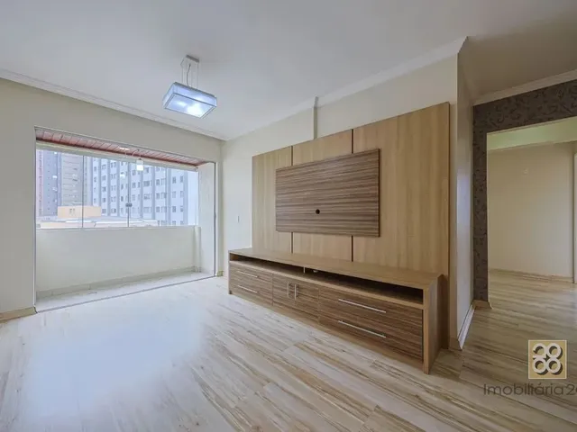 Apartamento 3 quartos e 2 banheiros, à venda, no bairro Água Verde em Curitiba