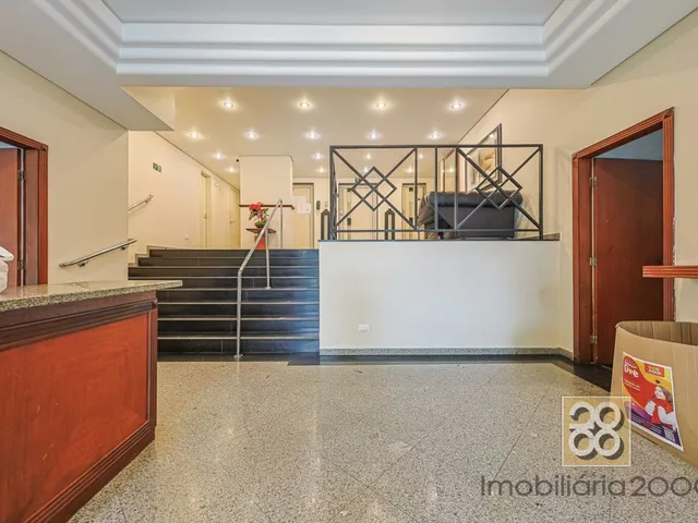 Apartamento 2 quartos e 2 banheiros, à venda, no bairro Bigorrilho em Curitiba