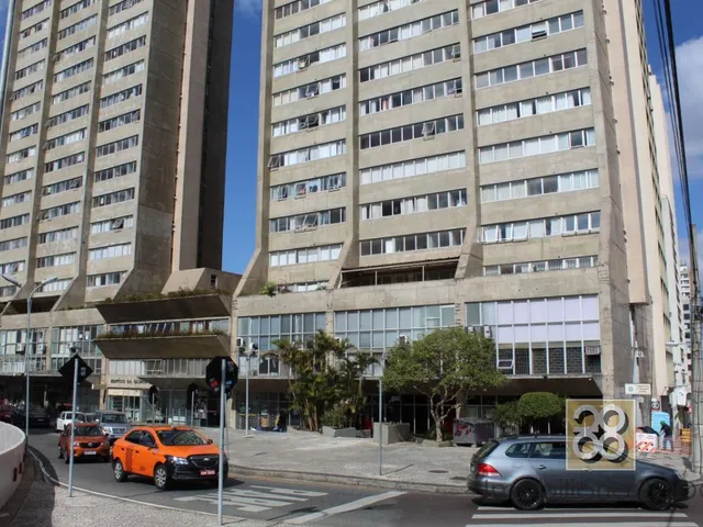 Apartamento 2 quartos e 1 banheiro, à venda, no bairro Centro em Curitiba