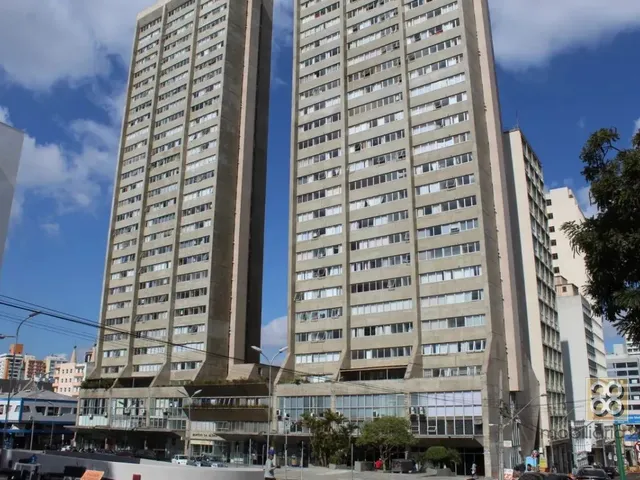 Apartamento 2 quartos e 1 banheiro, à venda, no bairro Centro em Curitiba