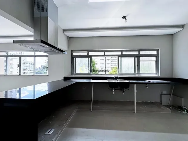 Apartamento 3 quartos e 4 banheiros, à venda, no bairro Higienôpolis em São Paulo