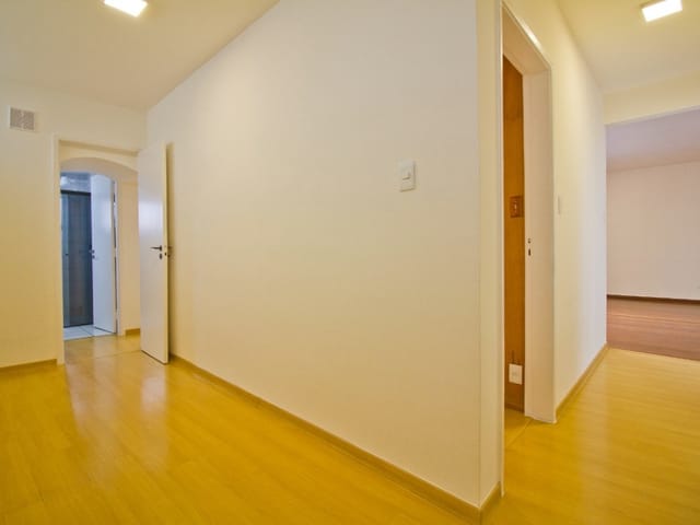 Foto do Apartamento - Apartamento tipo para venda em Cerqueira César com 2 quartos, sendo 1 suíte, 100m² | Lares e Andares Imóveis