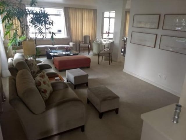 Apartamento com 230m² 3 quartos e 5 banheiros, à venda, no bairro Higienópolis em São Paulo