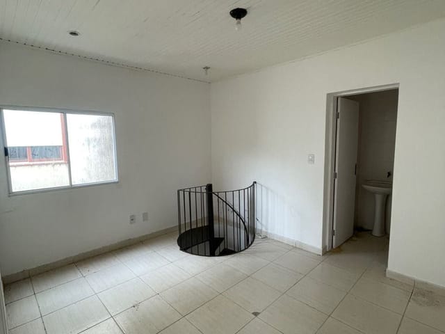 Apartamento 2 quartos e 2 banheiros, à venda, no bairro Santa Tereza em Porto Alegre