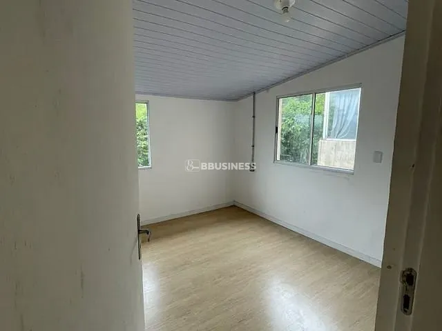 Apartamento 2 quartos e 2 banheiros, à venda, no bairro Santa Tereza em Porto Alegre