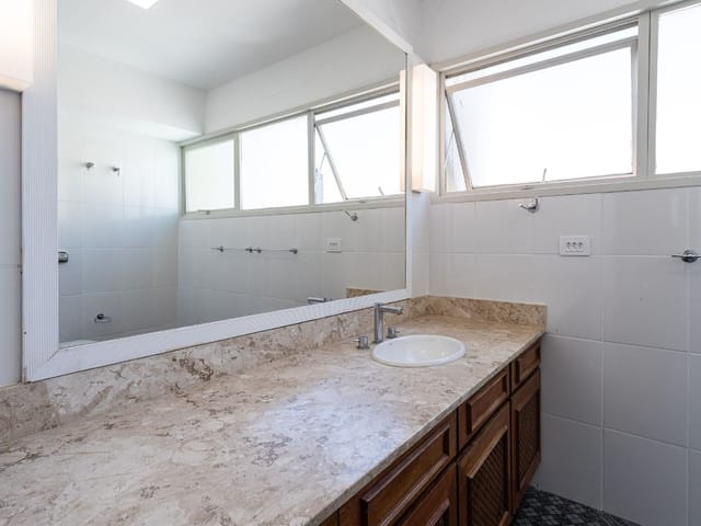 Foto do Apartamento - Apartamento para venda em Itaim Bibi com 3 quartos, sendo 1 suíte , 121m² | Lares e Andares Imóveis