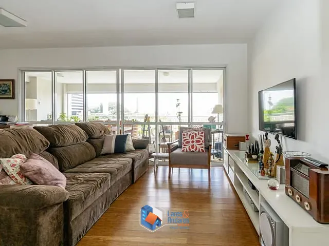 Apartamento com 160m² 3 quartos e 5 banheiros, à venda, no bairro Santo Amaro em São Paulo