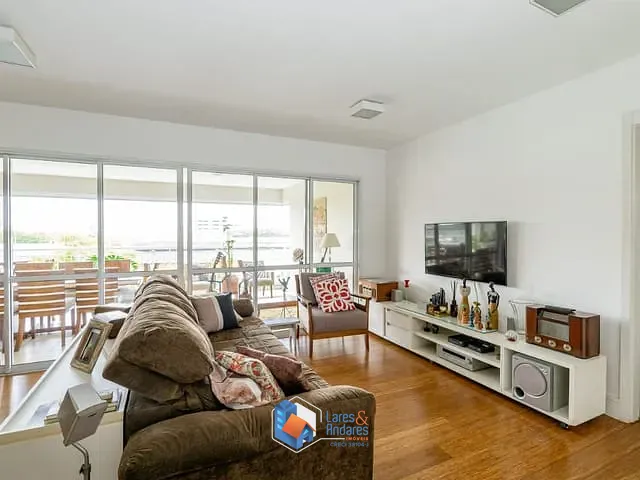 Apartamento com 160m² 3 quartos e 5 banheiros, à venda, no bairro Santo Amaro em São Paulo